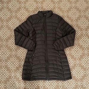 Women’s Patagonia Down Parka in chocolate brown size medium